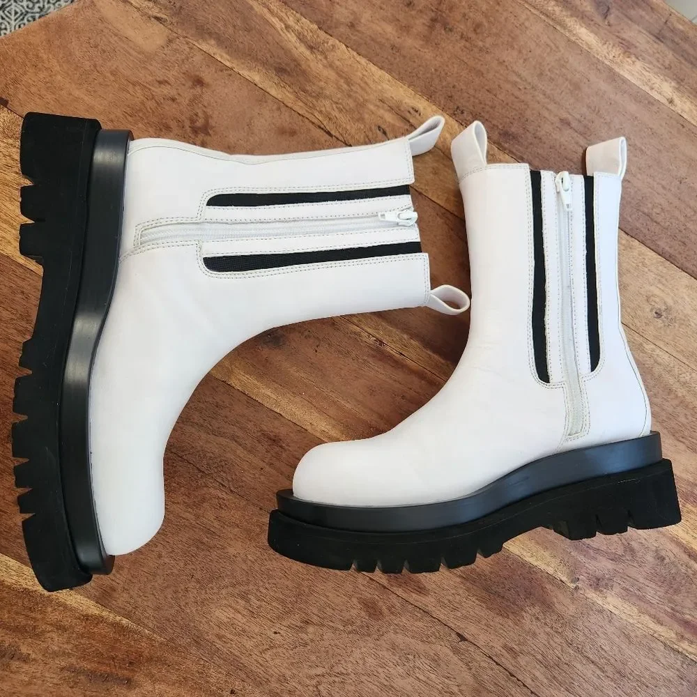 JEFFREY CAMPBELL White/Black Tanked Leather Chelsea Platform Boots size 6
